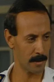 يوسف حسين